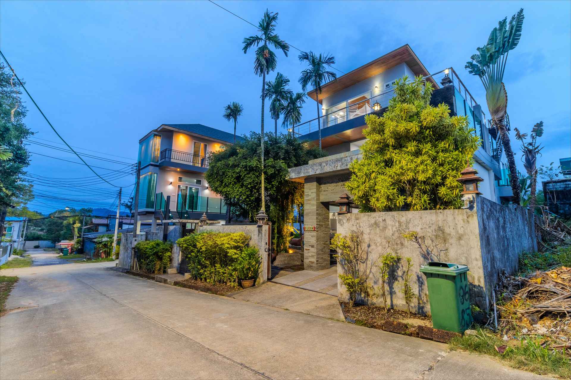 Modern Thai architecture and tropical gardens